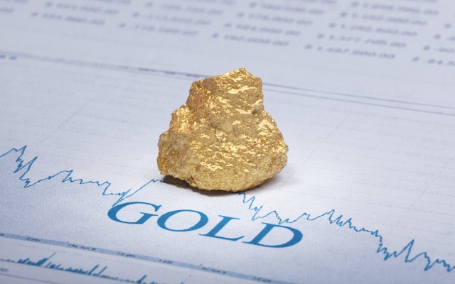 Cover Image for Gold’s divided market, sliding majors and rising juniors